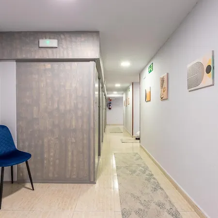 Emarooms Λαρέντο