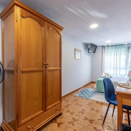 Emarooms 3* Λαρέντο