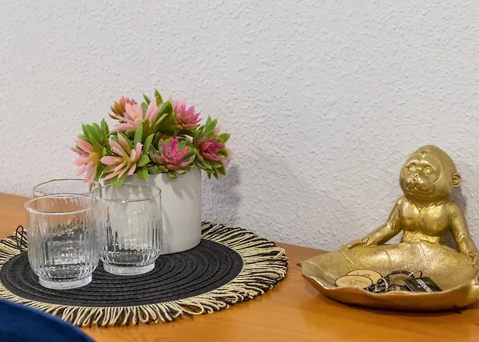 Emarooms Guest house 3*