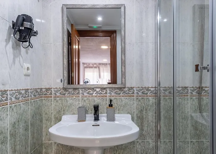 Emarooms Guest house Laredo