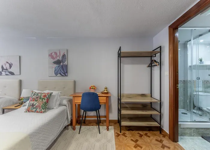 Emarooms Guest house 3*