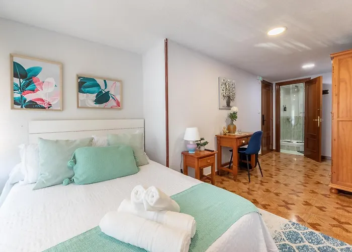 Emarooms Guest house 3*