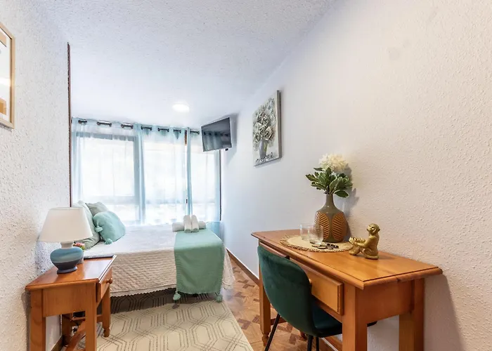 Emarooms Guest house Laredo