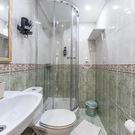 Emarooms Vendégház Laredo